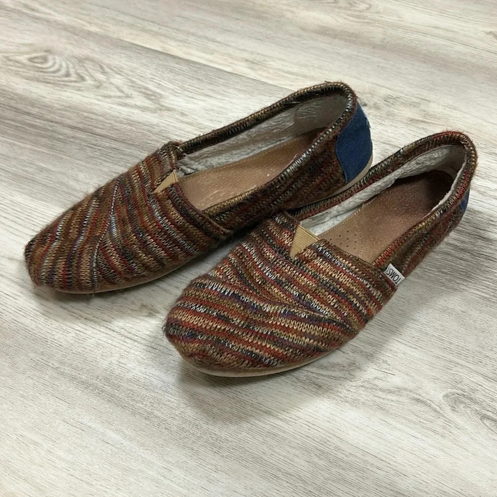 TOMS Alpargata Sweater Slip-On Loafer Shoes / Faux Fur Lining EVA Sole | Size W9